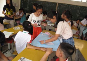 湖南省岳阳市华容县东山镇邓家小学图书角